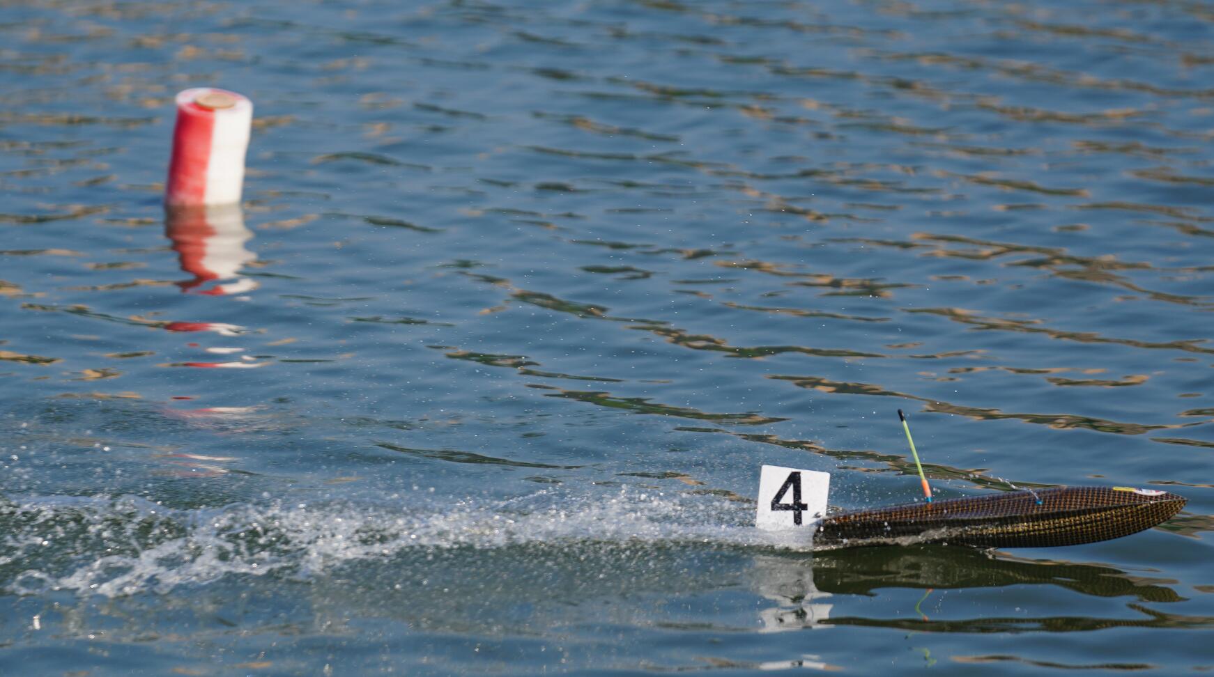 早报｜小米汽车2025年收入超千亿元上线个月OpenAI关停Sora美团致歉：App删除照片问题已修复(图1)