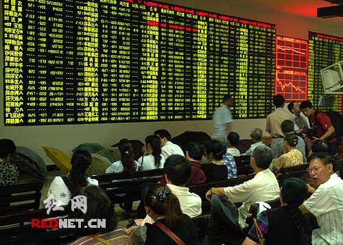 天准科技:控股股东拟合计捐赠800万股公司股票及现金800万元